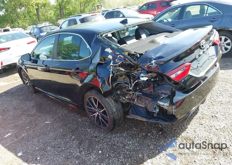 2022 Toyota Camry Se z USA, uszkodzony, nr VIN 4T1G11AK0NU017605